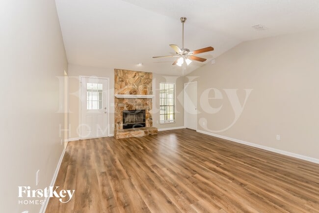 1383 Mayberry Ln