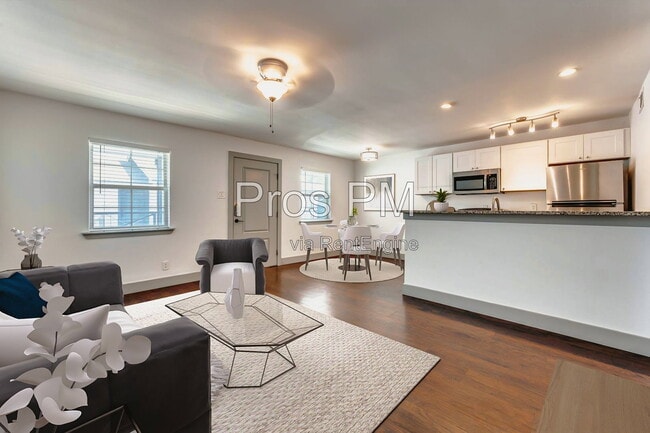 4633 Fairmount St Unit 206
