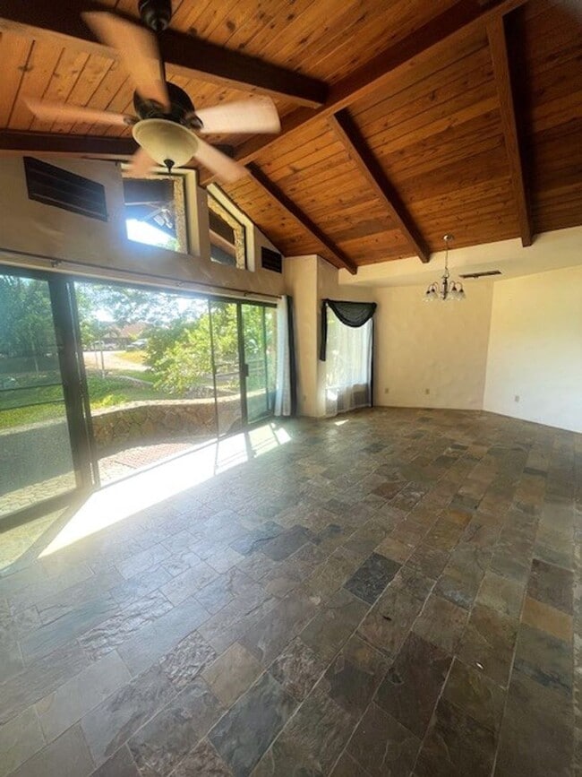 Photo - Gorgeous 2 Bedroom / 1 Bath in Waikane