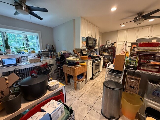 Photo - 2425 Demington Dr Unidad 2425 Demington Drive