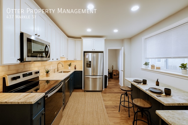 Photo - 437 Markle St