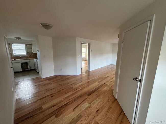 Photo - 8 S Brett St Unit D