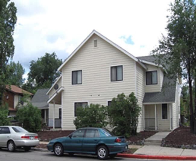Building Photo - R519 Unit C