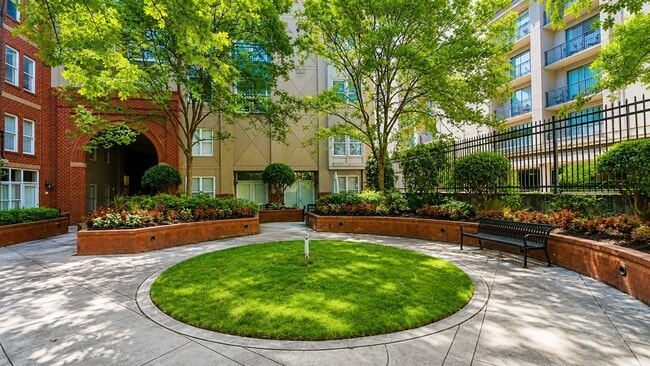 Photo - Dilworth Townhome-Style Condo | 2BR/2.5BA | Private Entrance | Walk to South End, Harris Teeter, ...