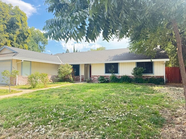 Building Photo - 3 bed 2 ba house- Yuba City