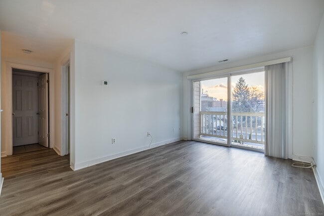 Photo - 980 Lindley St Unit 304F