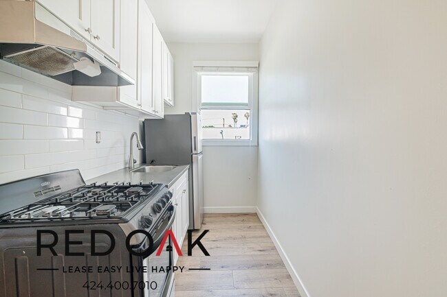 Photo - 915 S Kenmore Ave Unidad 302