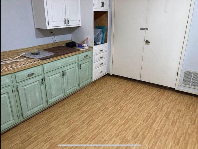 Photo - 2.35-acre farmhouse in the heart of Cedar Park available for rent!