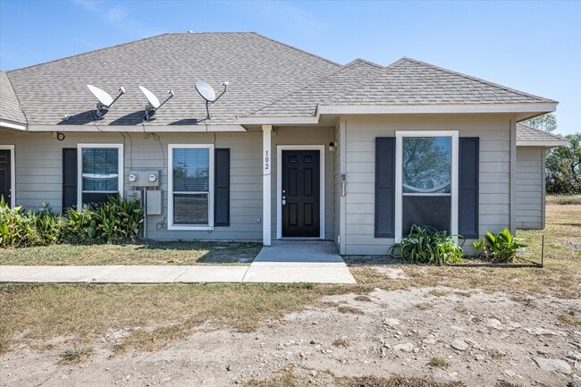 Photo - 101 Collett Ct