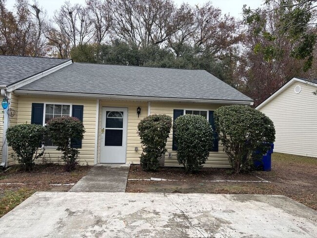 Building Photo - 1557 Blaze Ln