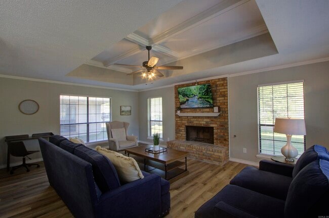 Building Photo - 5805 Sidney Dr Rental
