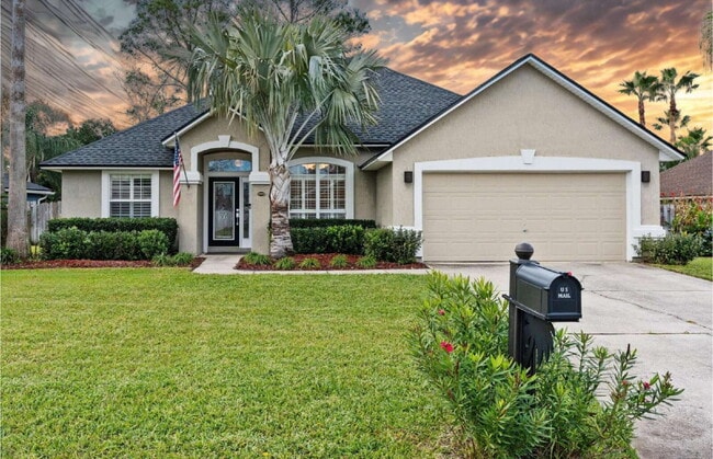 Building Photo - Spacious 4 Bedroom Home in Waterford Estat...