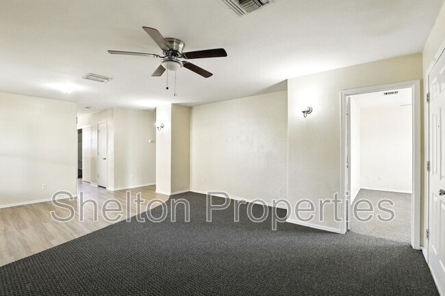 Photo - 345 N 15th St