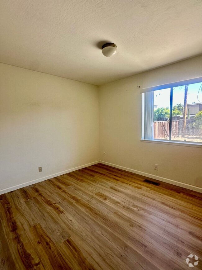 Building Photo - 37654 Argyle Rd Unit B Rental