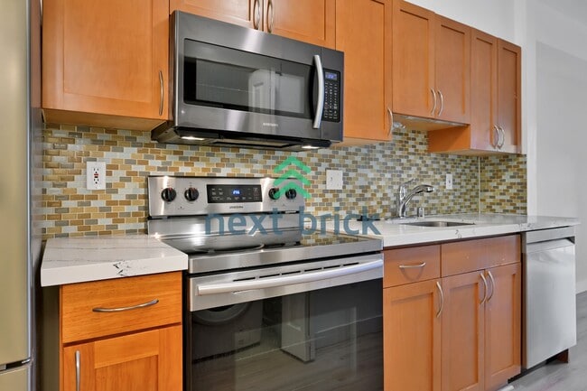 Photo - Charming Studio Condo in the Heart of Bellevue – Perfectly Cozy 422 Sq Ft Space! Unit A310