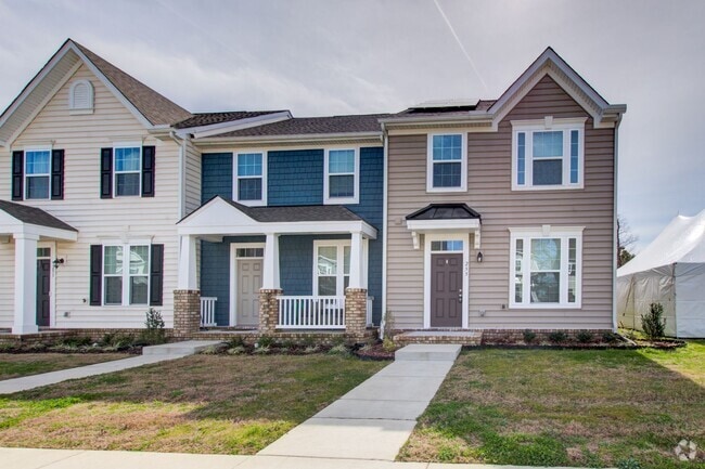 Building Photo - Like New End Unit Townhome, 3 Bed 2.5 Bath