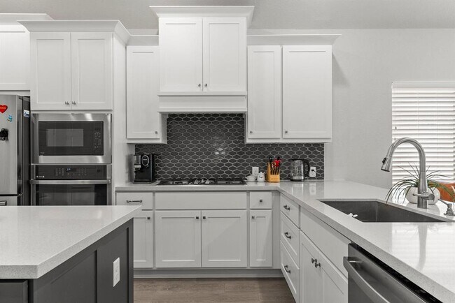 Photo - 204 Blf Crk Ln