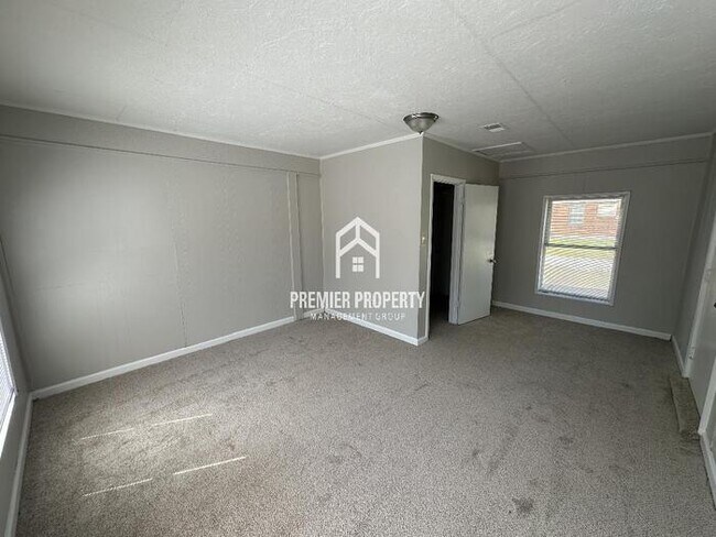 Photo - 4185 Sunnyslope Dr