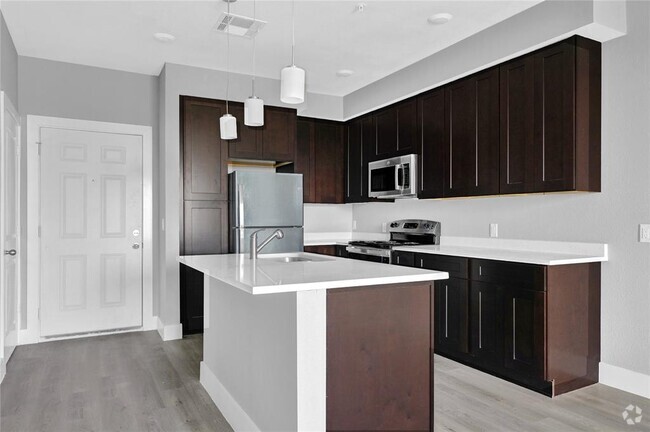 Building Photo - 1100 Hwy 90 W Unit 112 Rental