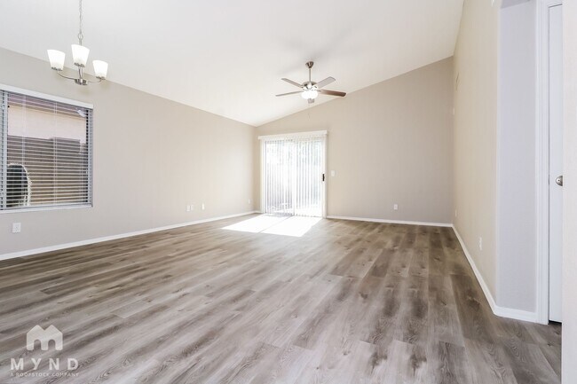 Photo - 2303 E Aire Libre Ave