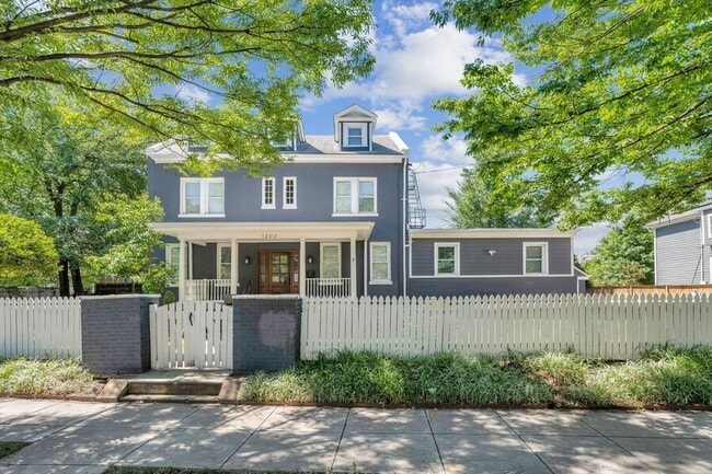 Photo - 1202 Decatur St NW
