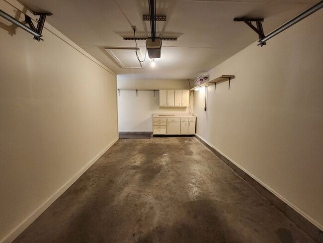 Photo - 3 bed 2 bath condo in a great location with awesome amenities! Unit 34