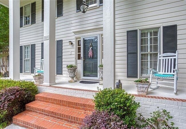Photo - 5540 Windy Ridge Dr NE