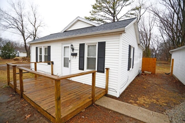 Photo - 3000 Rheinhardt Ave