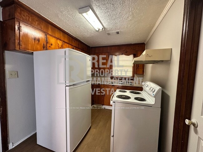 Photo - 4085 Southview Dr