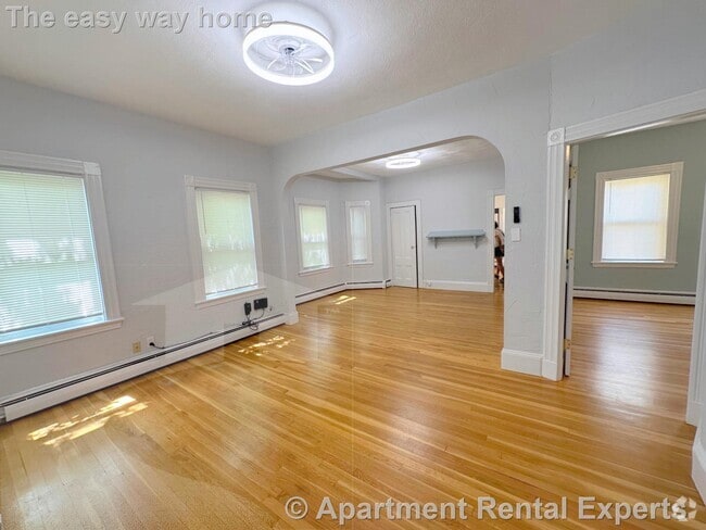 Building Photo - 6 Edward St Rental