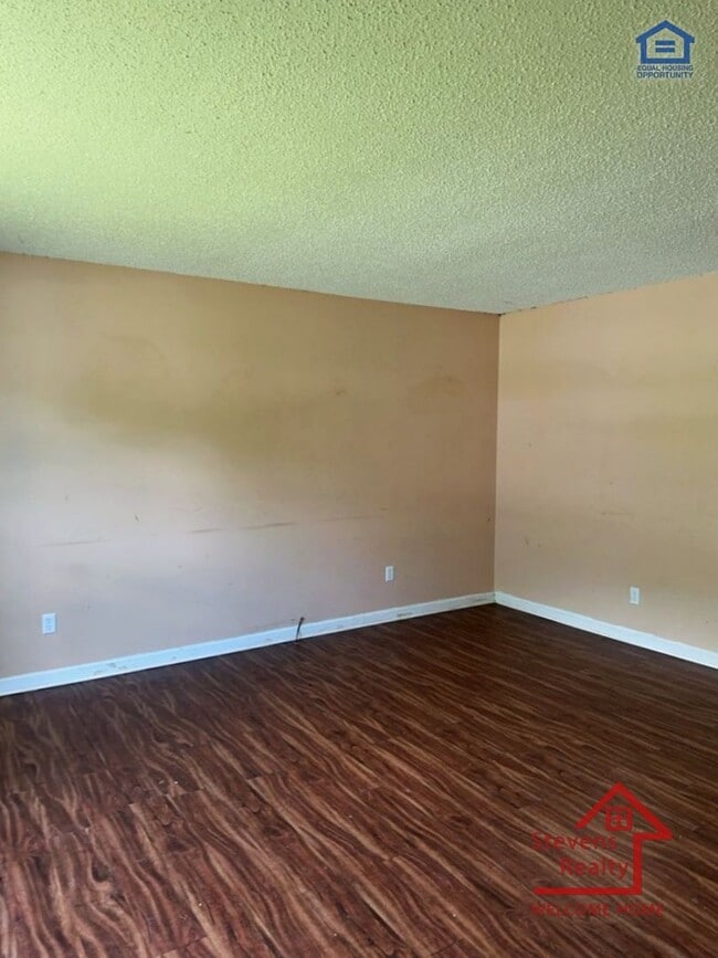 Photo - 4705 Metro Park Ln