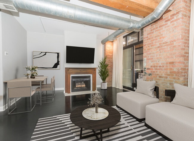 Photo - 520 W Huron St