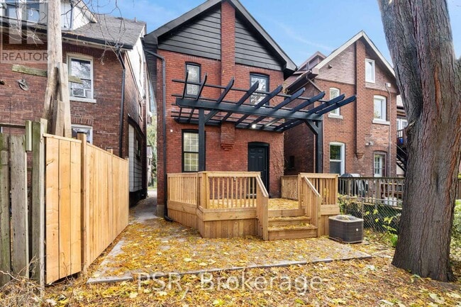 Photo - 200 Sanford Ave S Unité Main