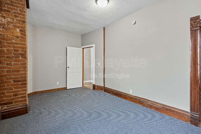 Photo - 605 N Perry St Unit 1