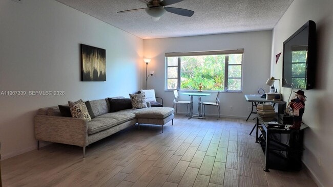 Building Photo - 5840 NE 22nd Way Unit 728