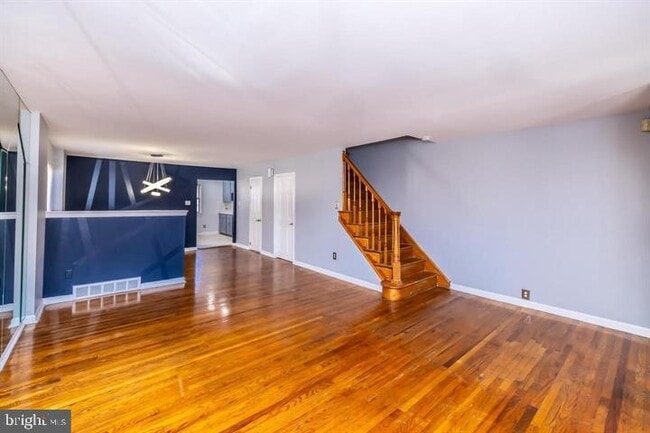 Photo - 209 Hansell Rd