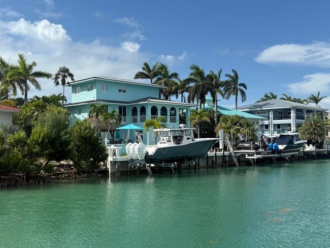 Photo - 124 Indies Dr N