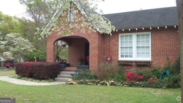 Building Photo - 3131 Woodlawn Ave Rental