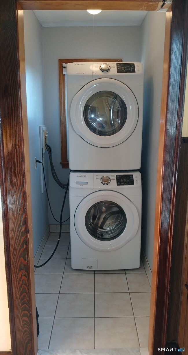 Photo - 652 High St Unit 2