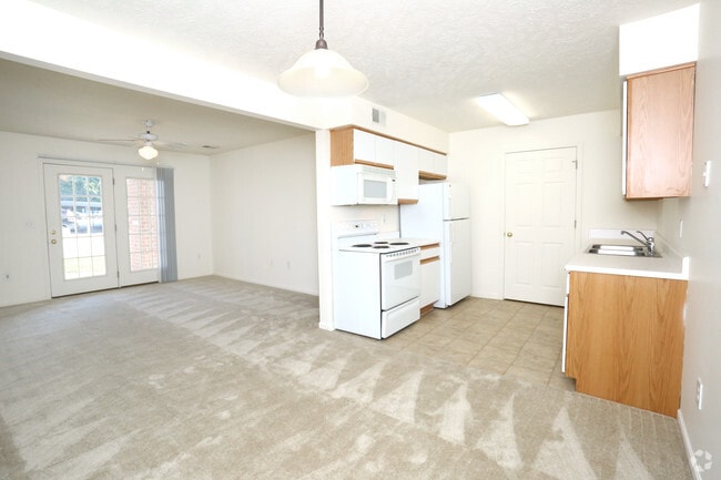 3BR - Dining & Kitchen