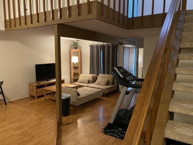 Beautiful Roomy Living Room. Modern design to wow your family and friends. - 3232 Windchase Blvd