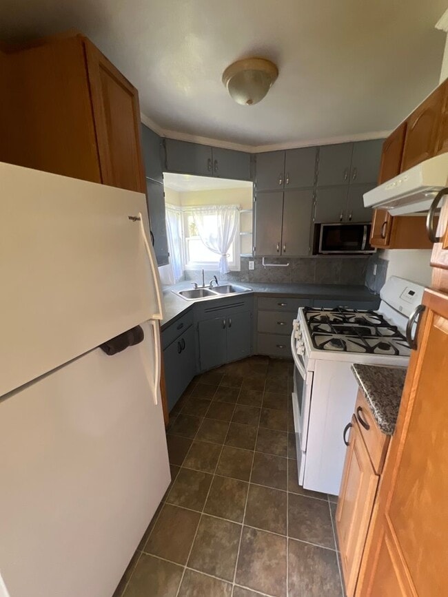 Photo - 2421 Central Ave Unidad #A