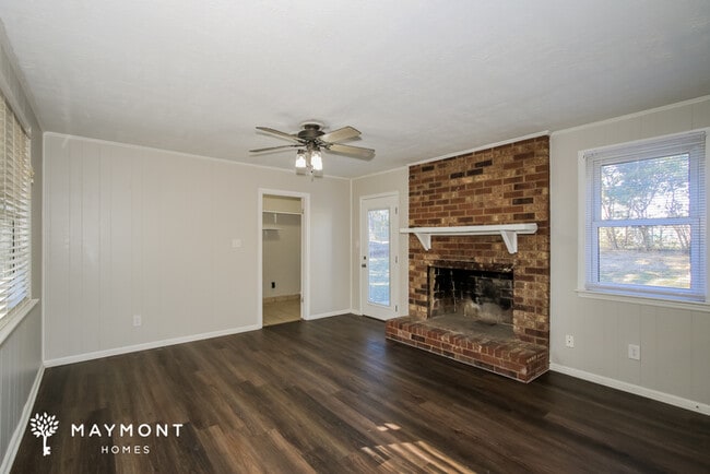 4259 Woodland Dr