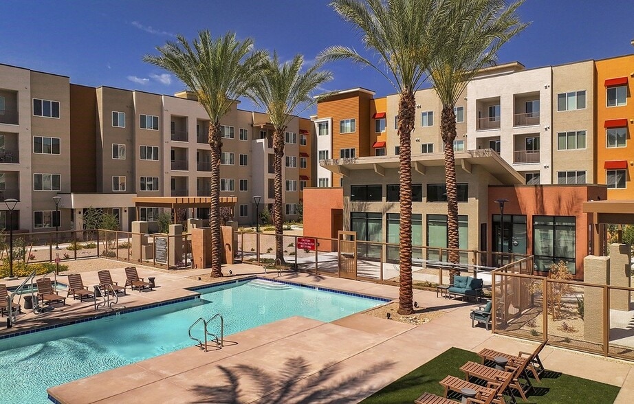 Suncrest Vista at Canyon Trails 55+ Apartments