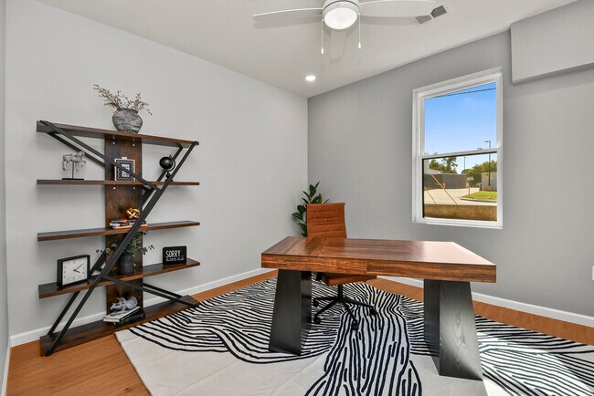 Photo - 505 W Grand St