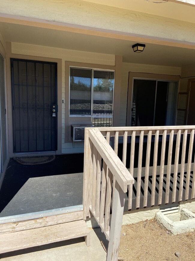 Photo - 3083 Shoshone Pl