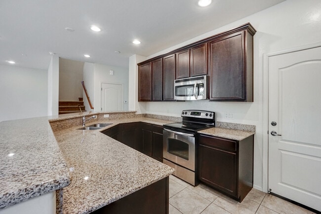 Photo - Beautiful 2-Story, 3 Bdrm/2.5 Bath/Den-Clo...