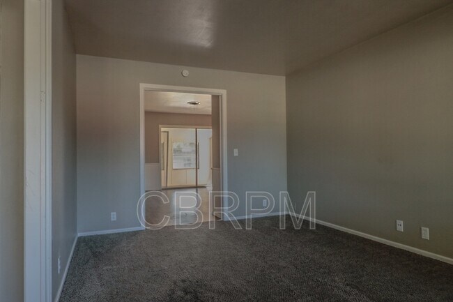 Photo - 3441 53rd St