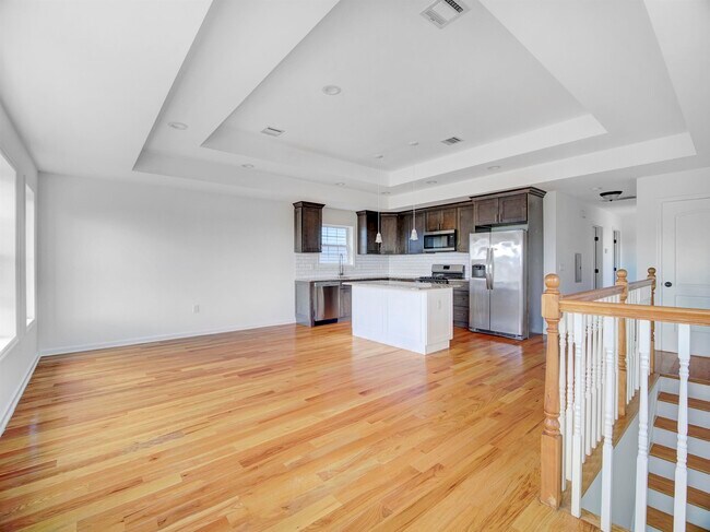 Photo - 8907 Grand Ave