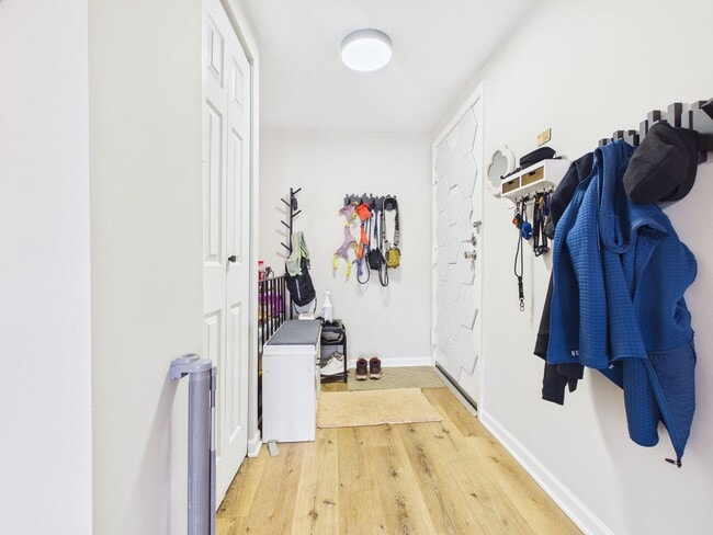 Photo - 1501 Bronwyn Rd Unit Apt 303